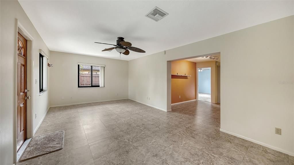 For Sale: $535,000 (3 beds, 2 baths, 1868 Square Feet)