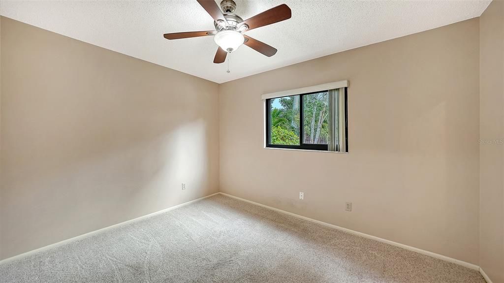 For Sale: $535,000 (3 beds, 2 baths, 1868 Square Feet)