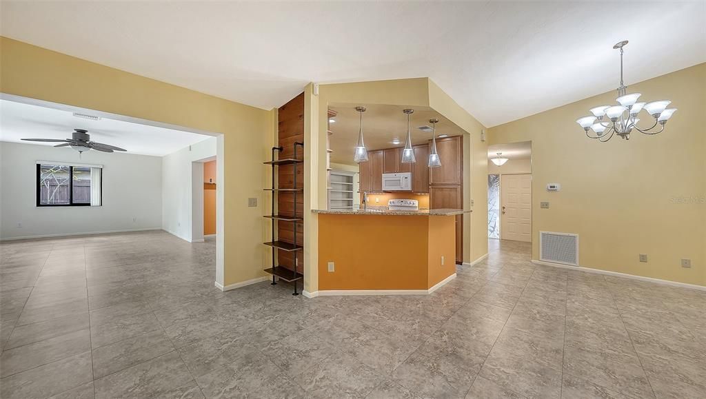 For Sale: $535,000 (3 beds, 2 baths, 1868 Square Feet)