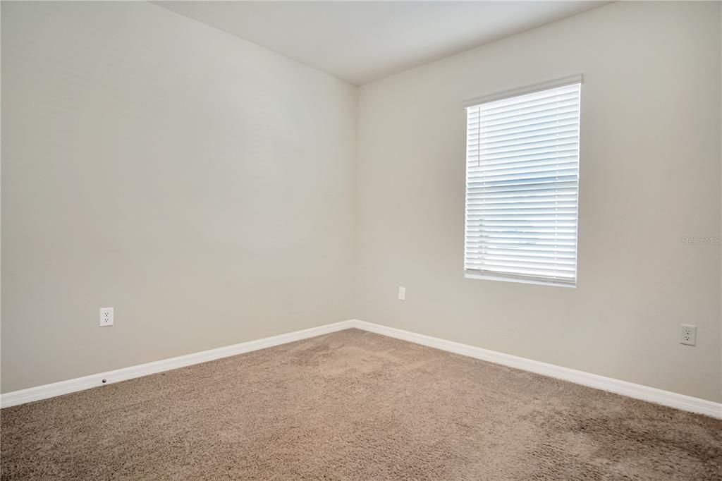 В аренду: $1,750 (3 спален, 2 ванн, 1408 Квадратных фут)