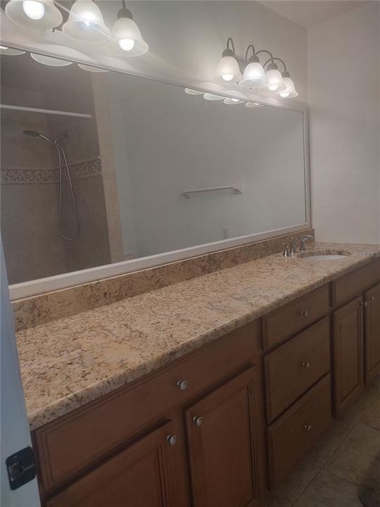 В аренду: $1,225 (1 спален, 1 ванн, 872 Квадратных фут)