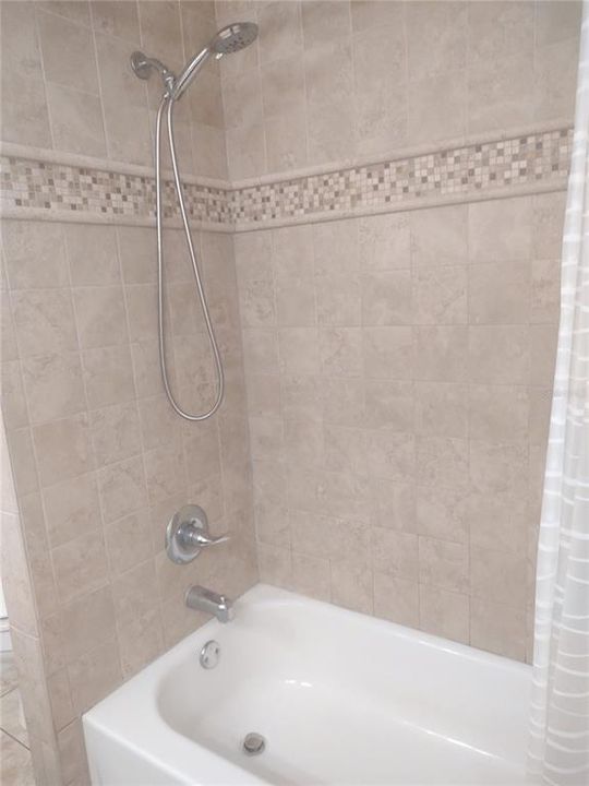 В аренду: $1,225 (1 спален, 1 ванн, 872 Квадратных фут)