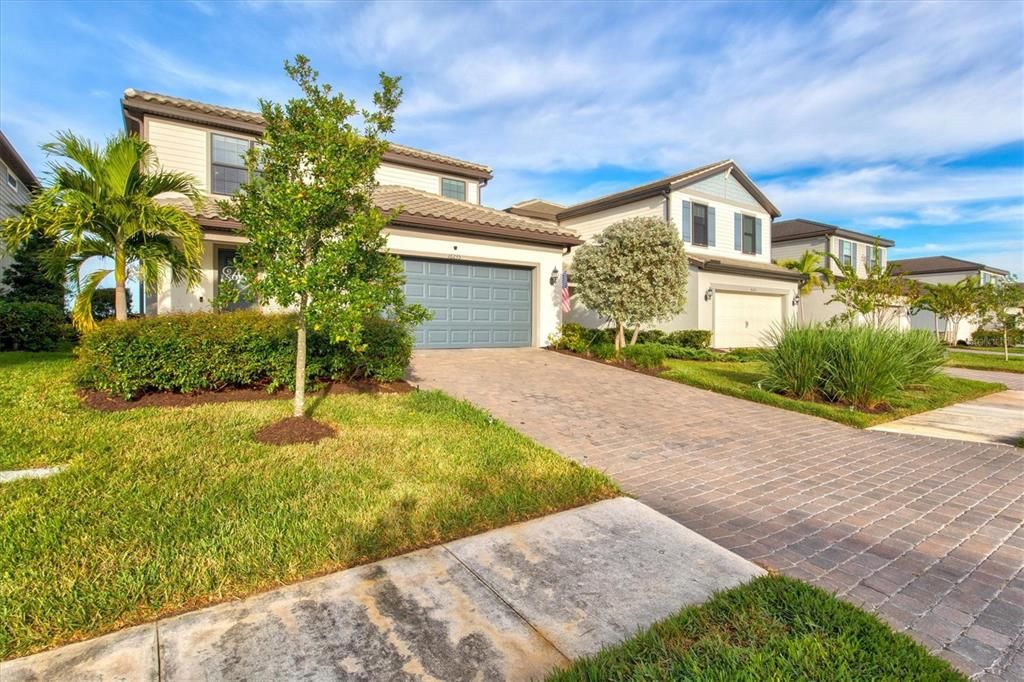 For Rent: $3,985 (4 beds, 3 baths, 2208 Square Feet)