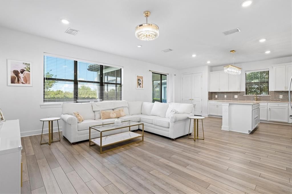 For Rent: $3,985 (4 beds, 3 baths, 2208 Square Feet)