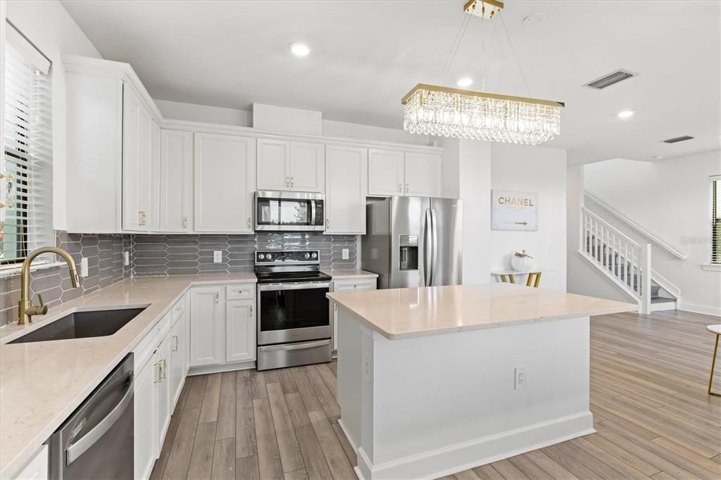 For Rent: $3,985 (4 beds, 3 baths, 2208 Square Feet)