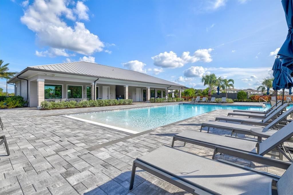 For Rent: $3,985 (4 beds, 3 baths, 2208 Square Feet)