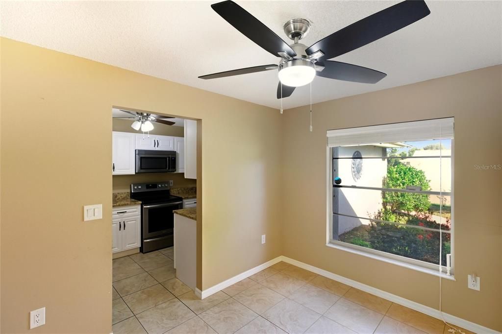 Active With Contract: $349,000 (3 beds, 2 baths, 1424 Square Feet)