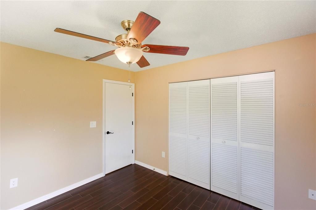 Active With Contract: $349,000 (3 beds, 2 baths, 1424 Square Feet)