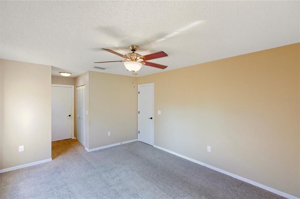 Active With Contract: $349,000 (3 beds, 2 baths, 1424 Square Feet)