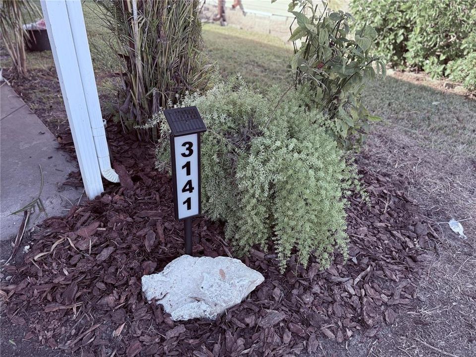 На продажу: $154,000 (2 спален, 2 ванн, 1226 Квадратных фут)