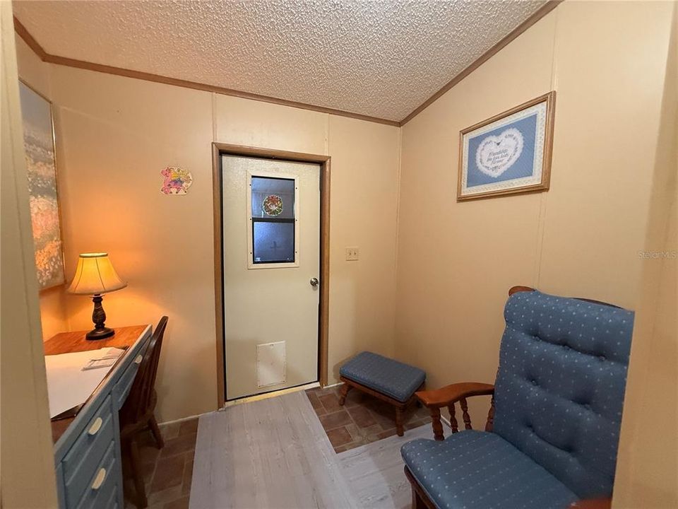 На продажу: $154,000 (2 спален, 2 ванн, 1226 Квадратных фут)