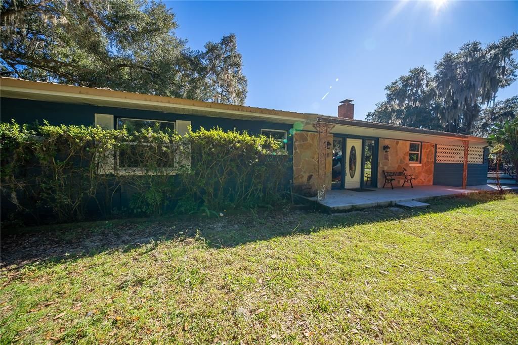 For Sale: $297,000 (3 beds, 3 baths, 1898 Square Feet)