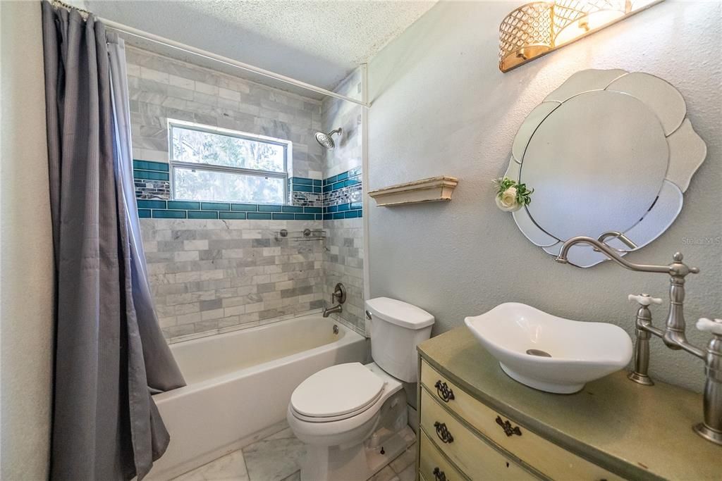 For Sale: $297,000 (3 beds, 3 baths, 1898 Square Feet)