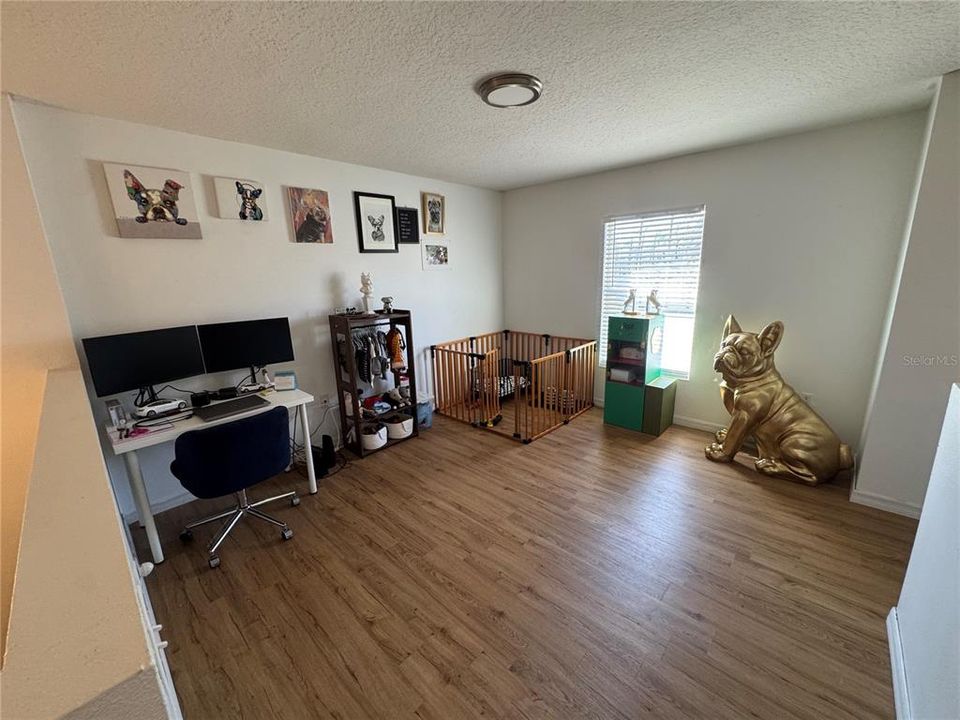 En Venta: $499,900 (4 camas, 2 baños, 2846 Pies cuadrados)