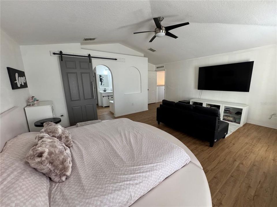 En Venta: $499,900 (4 camas, 2 baños, 2846 Pies cuadrados)