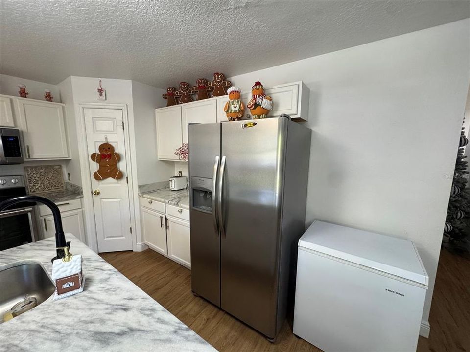 En Venta: $499,900 (4 camas, 2 baños, 2846 Pies cuadrados)