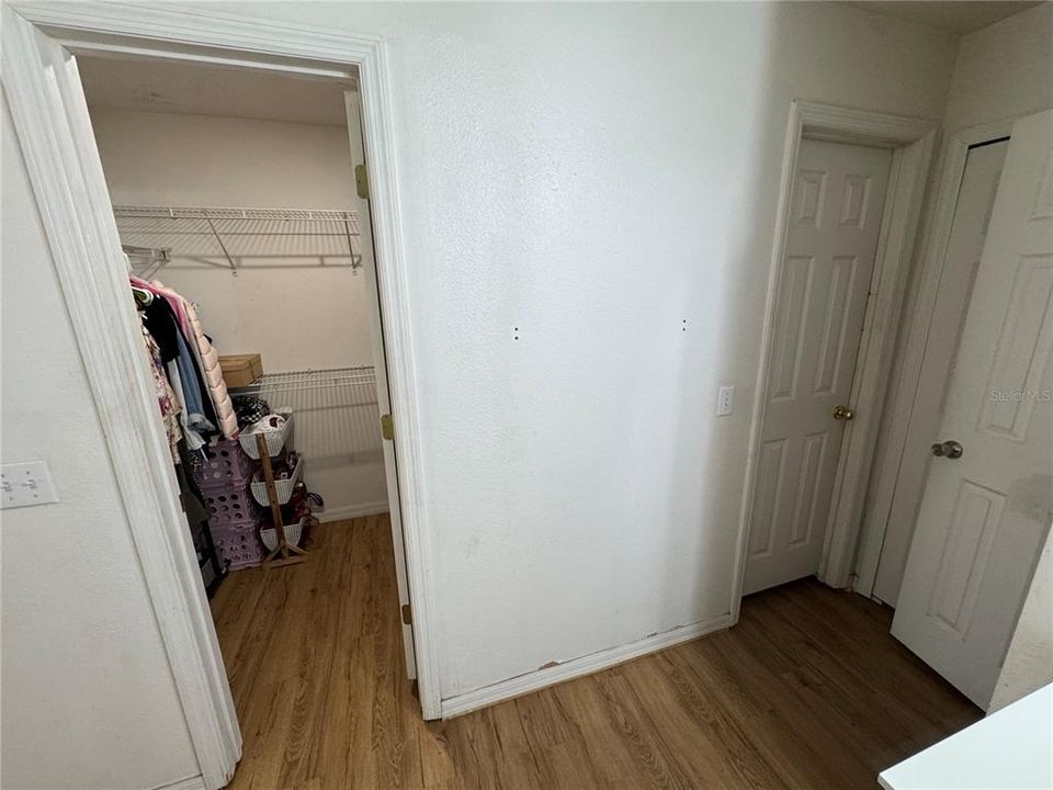 En Venta: $499,900 (4 camas, 2 baños, 2846 Pies cuadrados)