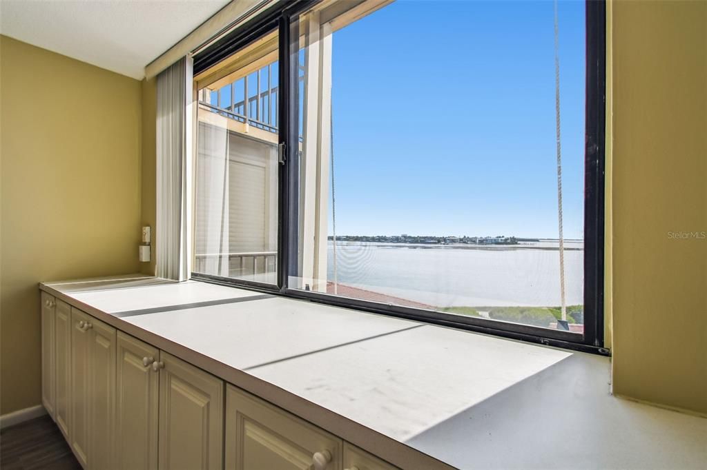 待售: $424,900 (2 贝兹, 2 浴室, 1050 平方英尺)