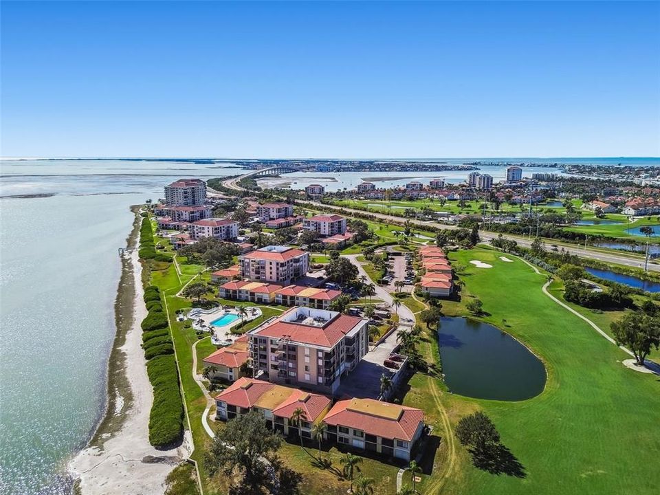 待售: $424,900 (2 贝兹, 2 浴室, 1050 平方英尺)