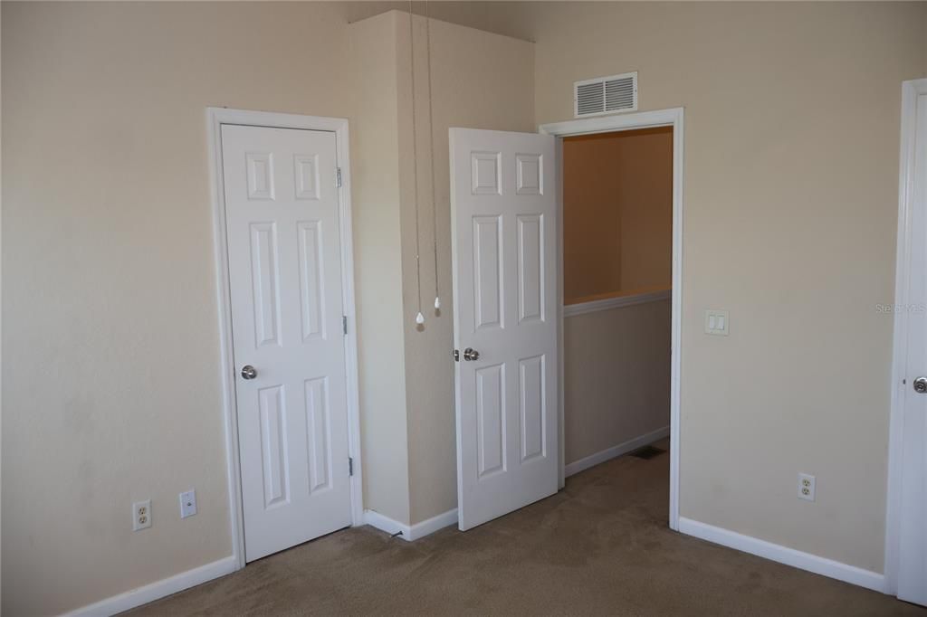 В аренду: $1,450 (2 спален, 2 ванн, 1134 Квадратных фут)