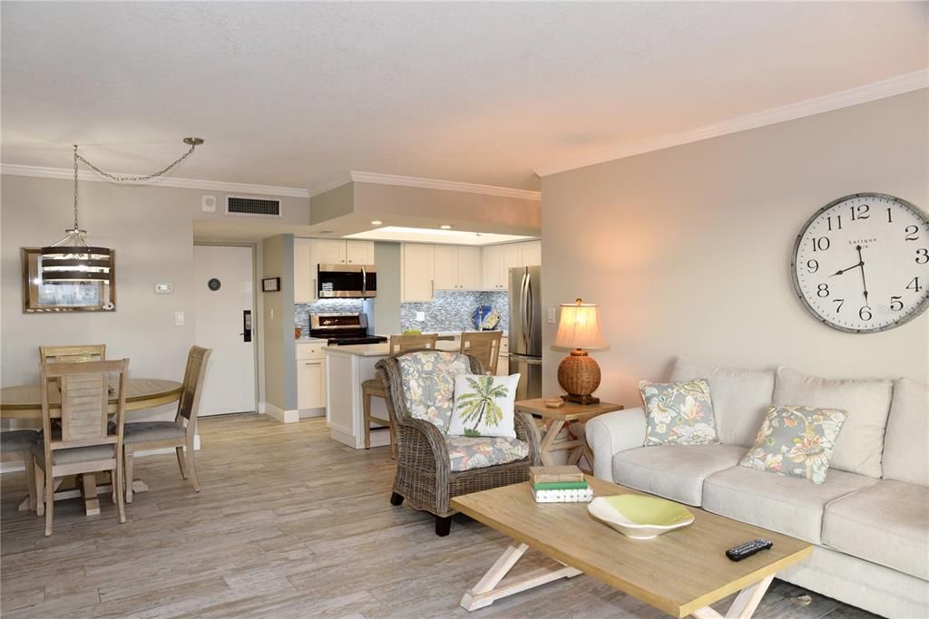 For Rent: $3,200 (2 beds, 2 baths, 1110 Square Feet)