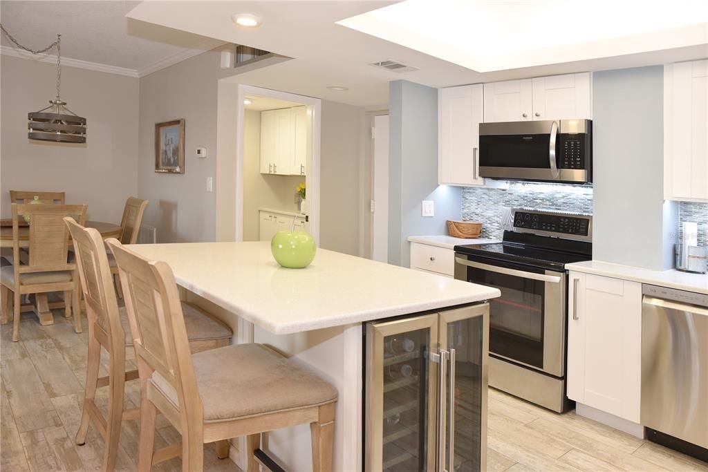 For Rent: $3,200 (2 beds, 2 baths, 1110 Square Feet)