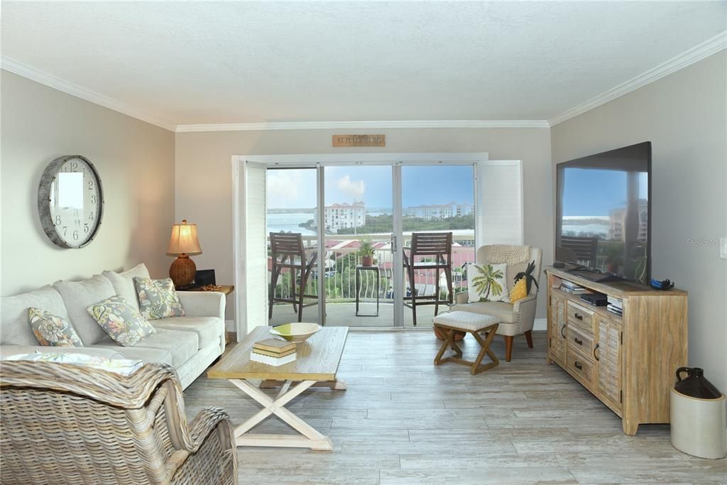 For Rent: $3,200 (2 beds, 2 baths, 1110 Square Feet)