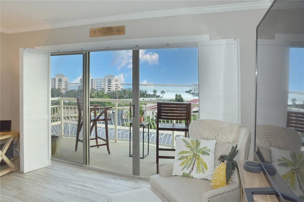 For Rent: $3,200 (2 beds, 2 baths, 1110 Square Feet)