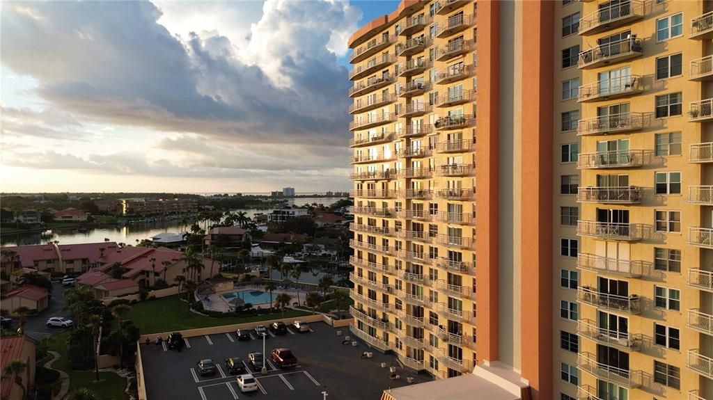 For Rent: $3,200 (2 beds, 2 baths, 1110 Square Feet)