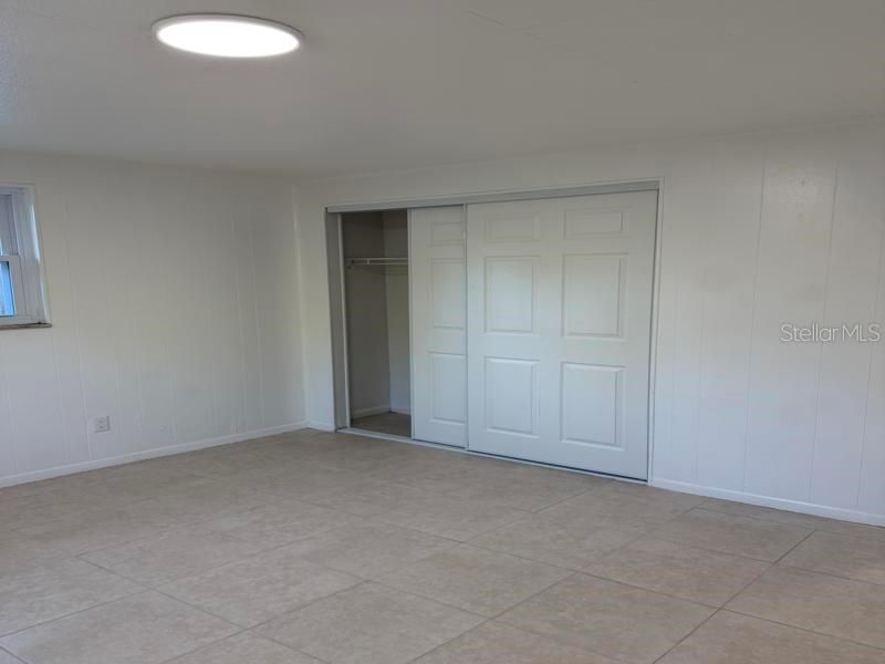 出租: $1,150 (1 贝兹, 1 浴室, 650 平方英尺)