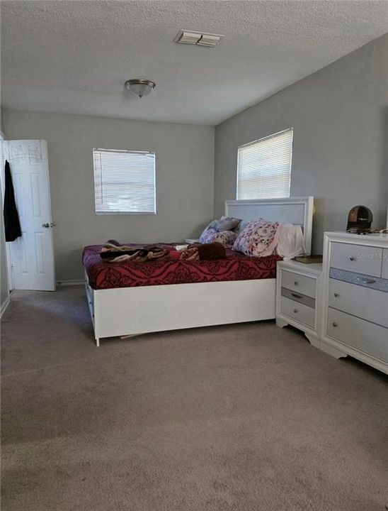 En Venta: $230,000 (2 camas, 1 baños, 1256 Pies cuadrados)