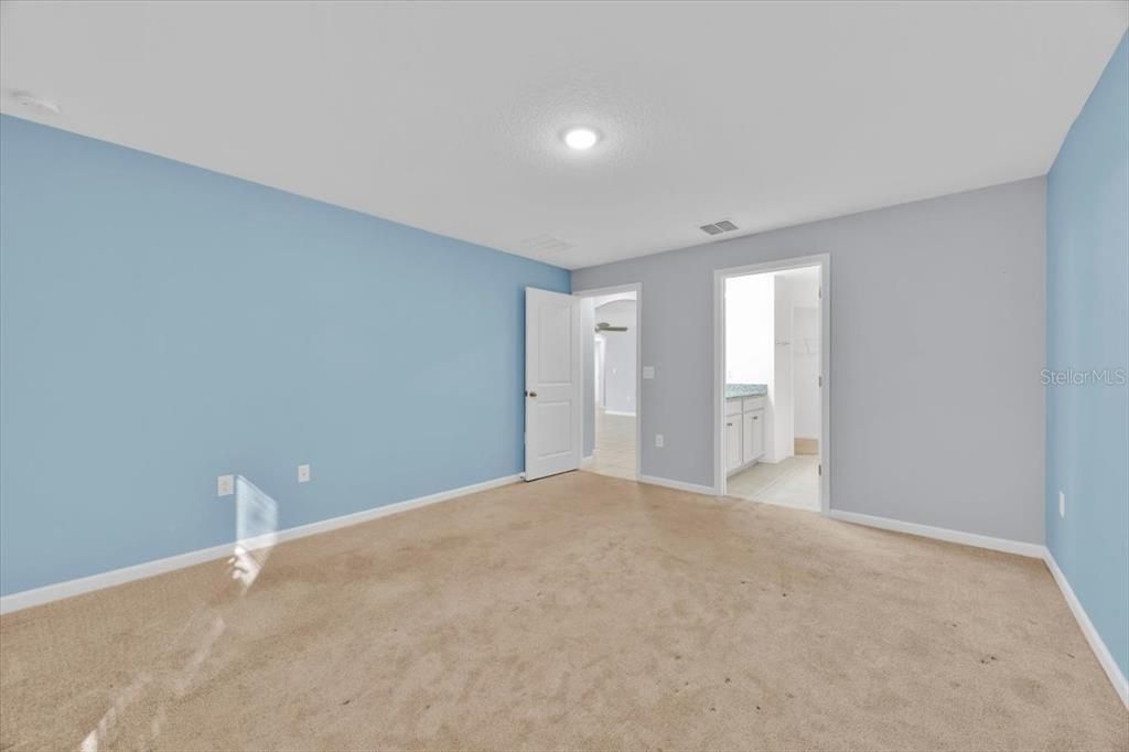 На продажу: $325,000 (4 спален, 2 ванн, 1767 Квадратных фут)