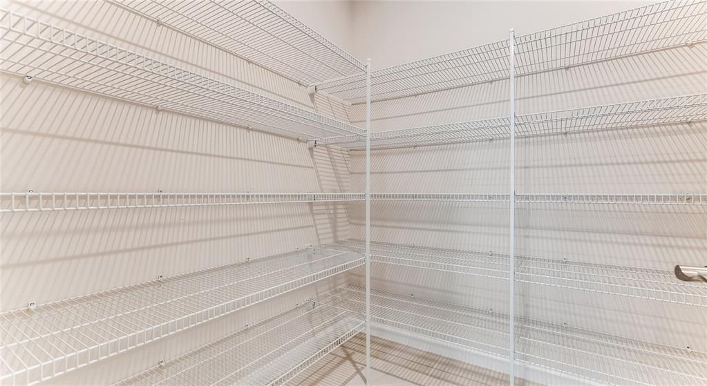 For Sale: $534,990 (3 beds, 2 baths, 1983 Square Feet)