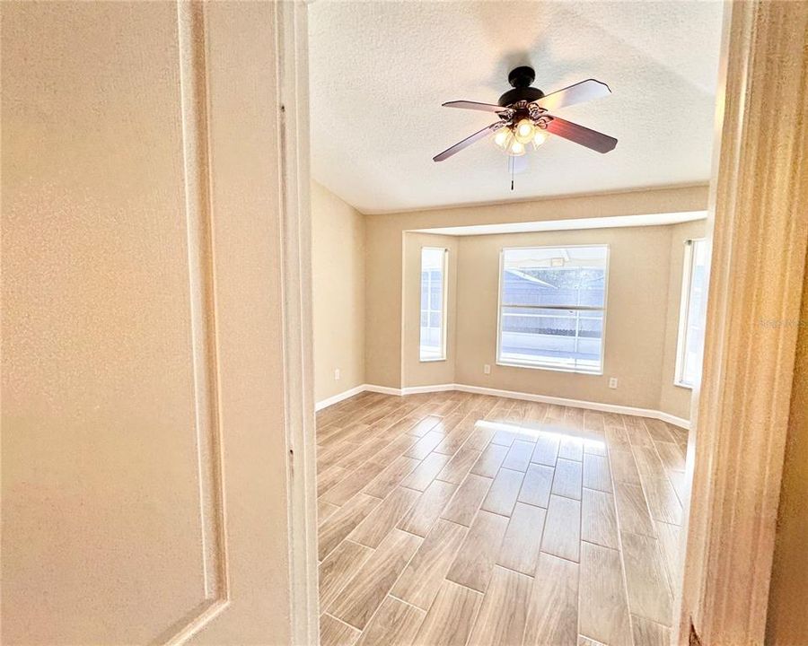 В аренду: $2,150 (3 спален, 2 ванн, 1317 Квадратных фут)