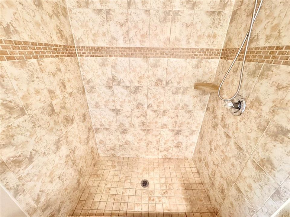 В аренду: $2,150 (3 спален, 2 ванн, 1317 Квадратных фут)