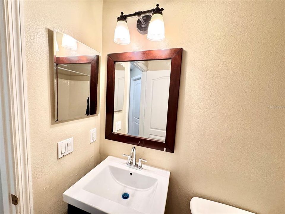 В аренду: $2,150 (3 спален, 2 ванн, 1317 Квадратных фут)