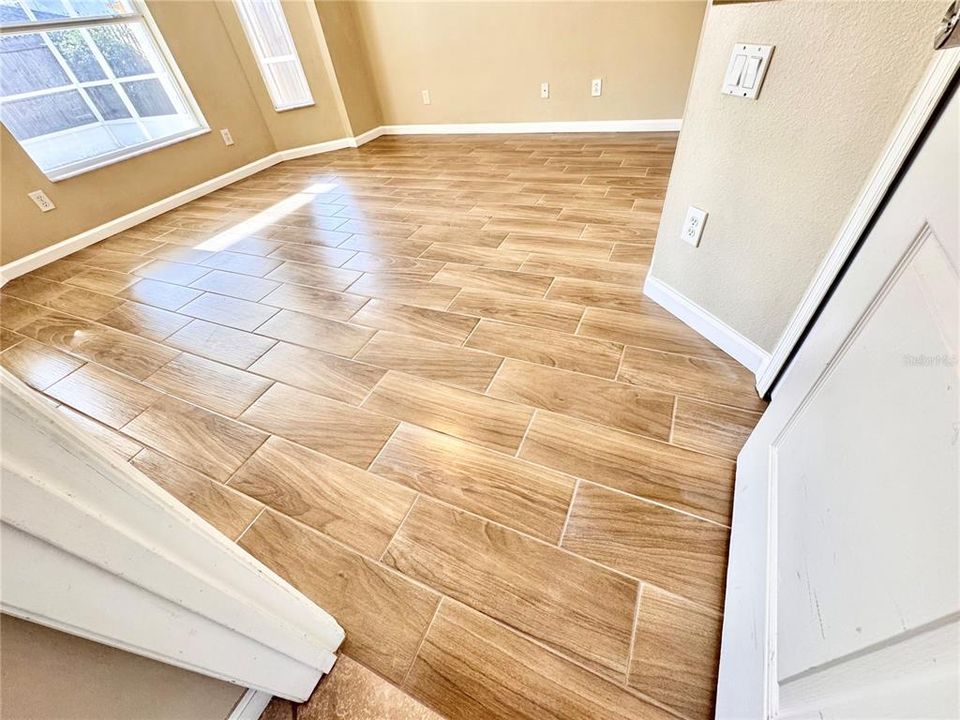 В аренду: $2,150 (3 спален, 2 ванн, 1317 Квадратных фут)