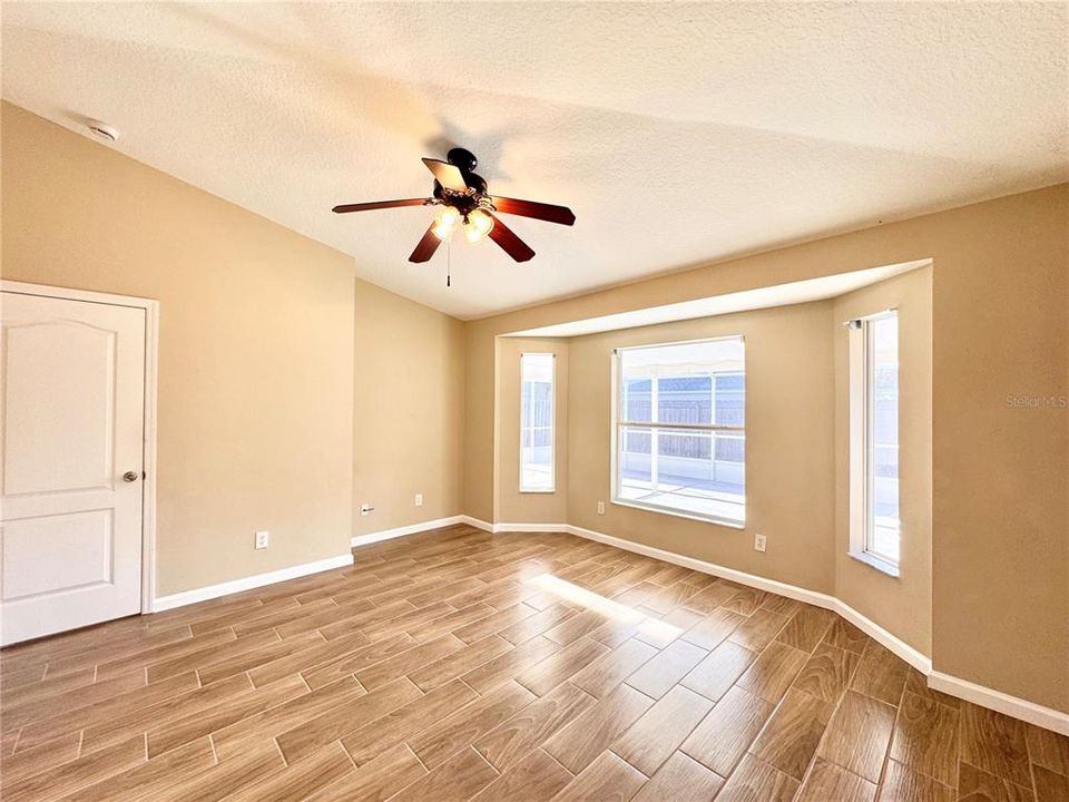 В аренду: $2,150 (3 спален, 2 ванн, 1317 Квадратных фут)