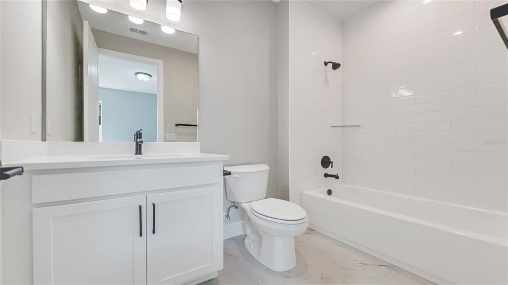 For Sale: $599,990 (3 beds, 4 baths, 2496 Square Feet)