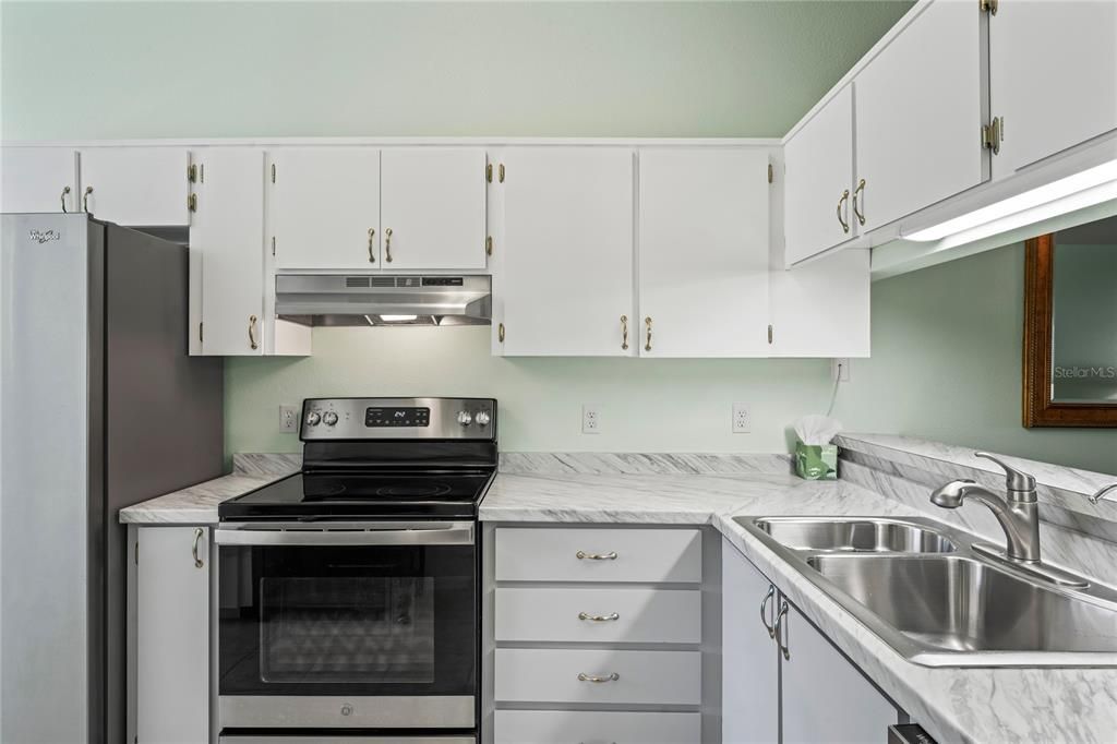 En Venta: $234,900 (2 camas, 2 baños, 1070 Pies cuadrados)