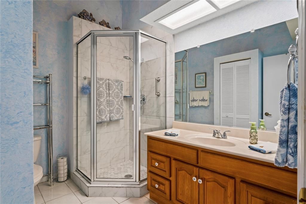 En Venta: $234,900 (2 camas, 2 baños, 1070 Pies cuadrados)