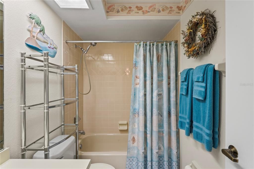 En Venta: $234,900 (2 camas, 2 baños, 1070 Pies cuadrados)