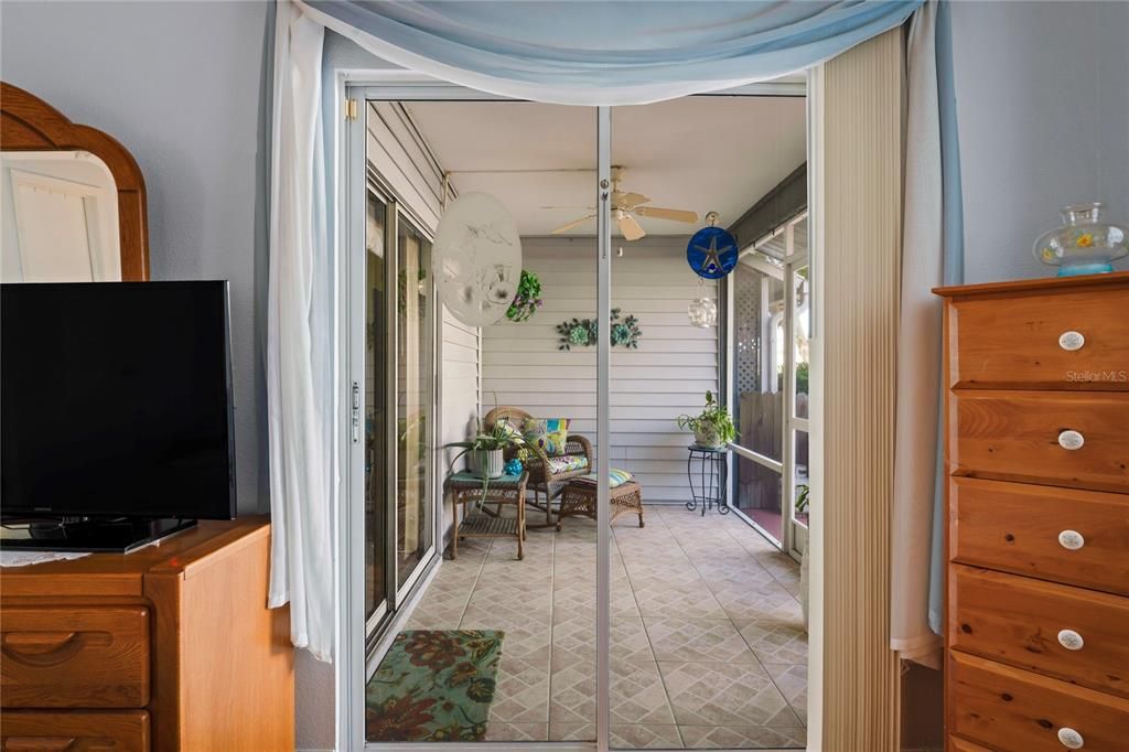 En Venta: $234,900 (2 camas, 2 baños, 1070 Pies cuadrados)