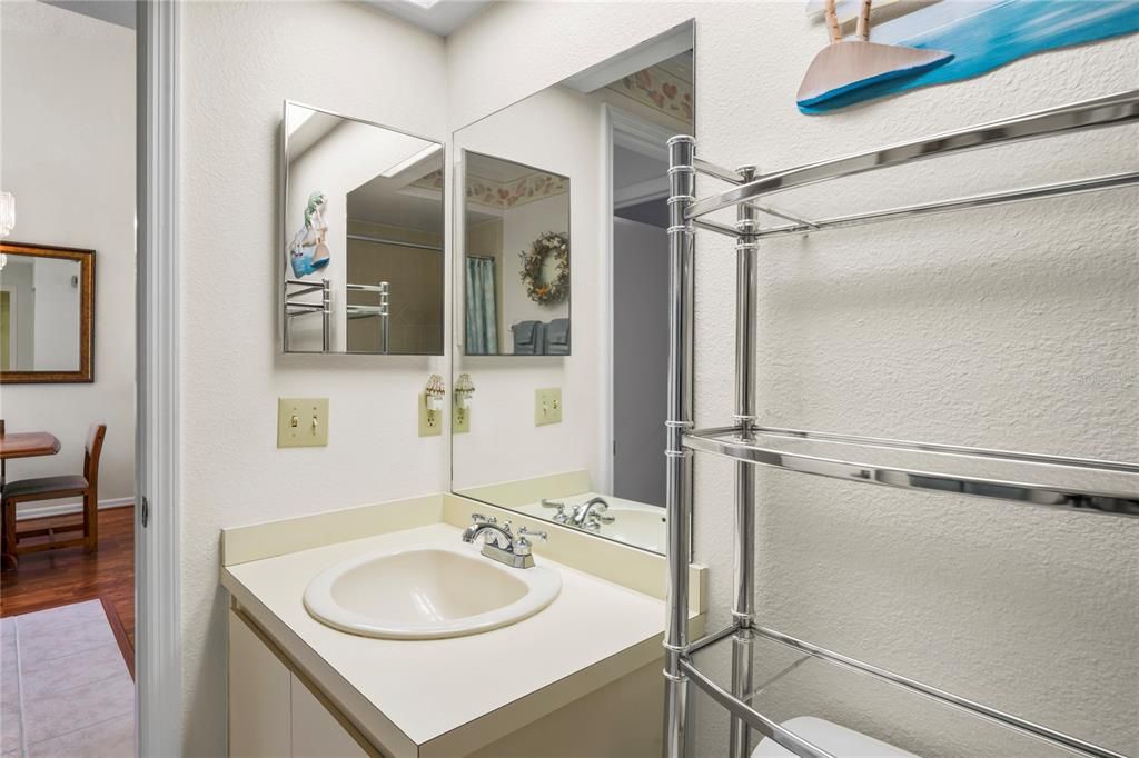 En Venta: $234,900 (2 camas, 2 baños, 1070 Pies cuadrados)