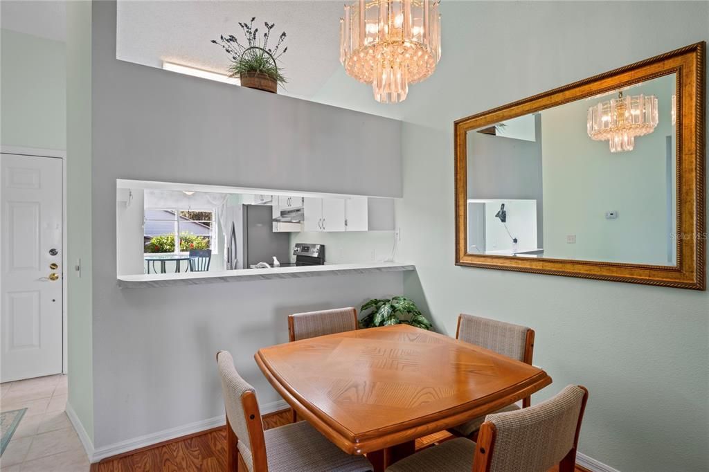 En Venta: $234,900 (2 camas, 2 baños, 1070 Pies cuadrados)