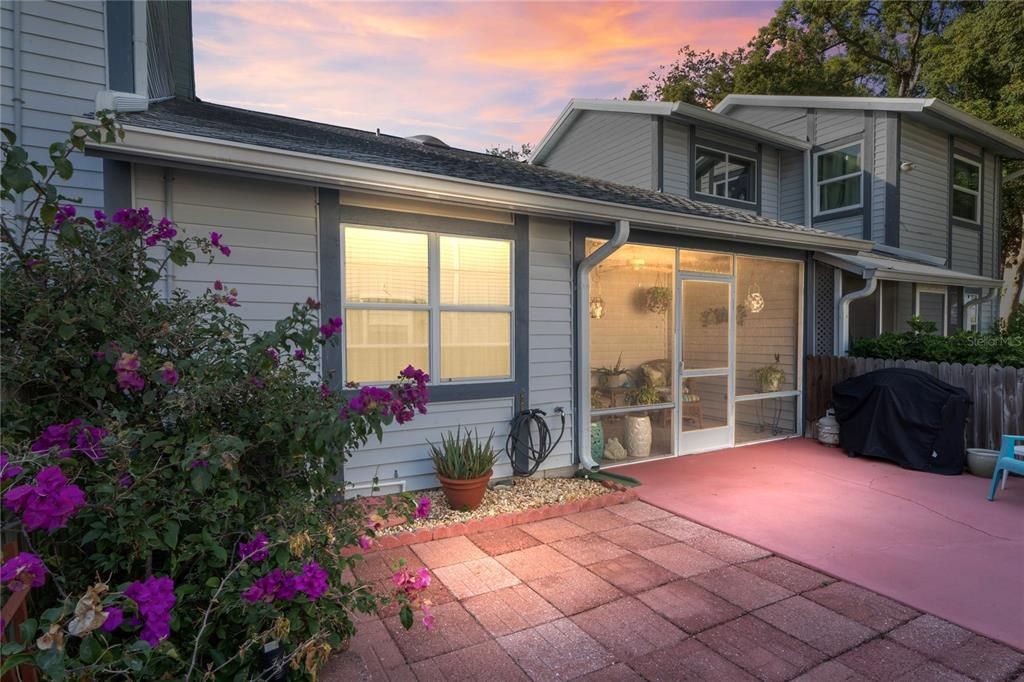 En Venta: $234,900 (2 camas, 2 baños, 1070 Pies cuadrados)