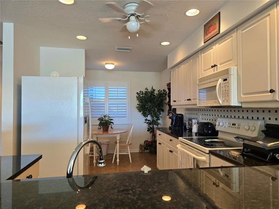 В аренду: $3,600 (2 спален, 2 ванн, 1440 Квадратных фут)