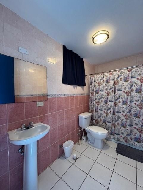 На продажу: $299,777 (5 спален, 4 ванн, 1542 Квадратных фут)