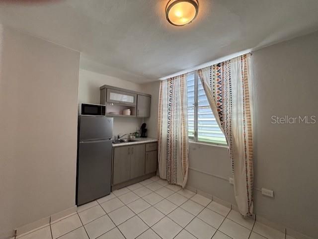 На продажу: $299,777 (5 спален, 4 ванн, 1542 Квадратных фут)