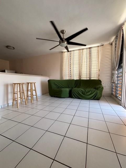 На продажу: $299,777 (5 спален, 4 ванн, 1542 Квадратных фут)